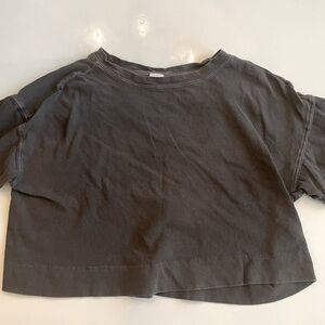 Old Navy grey cropped Kids t-shirt